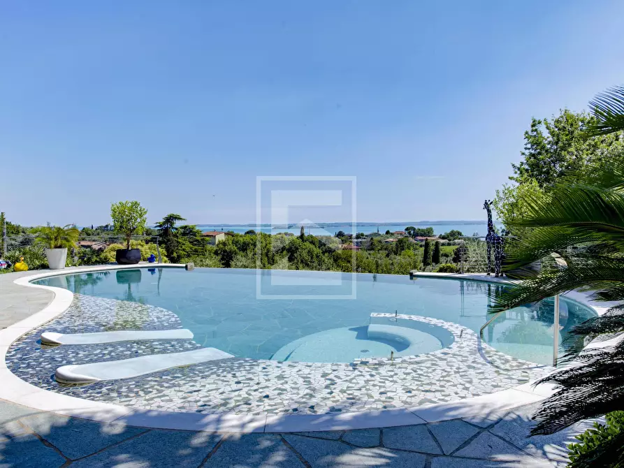 Immagine 21 di Villa in vendita  in Via Trieste 13 a Calvagese Della Riviera