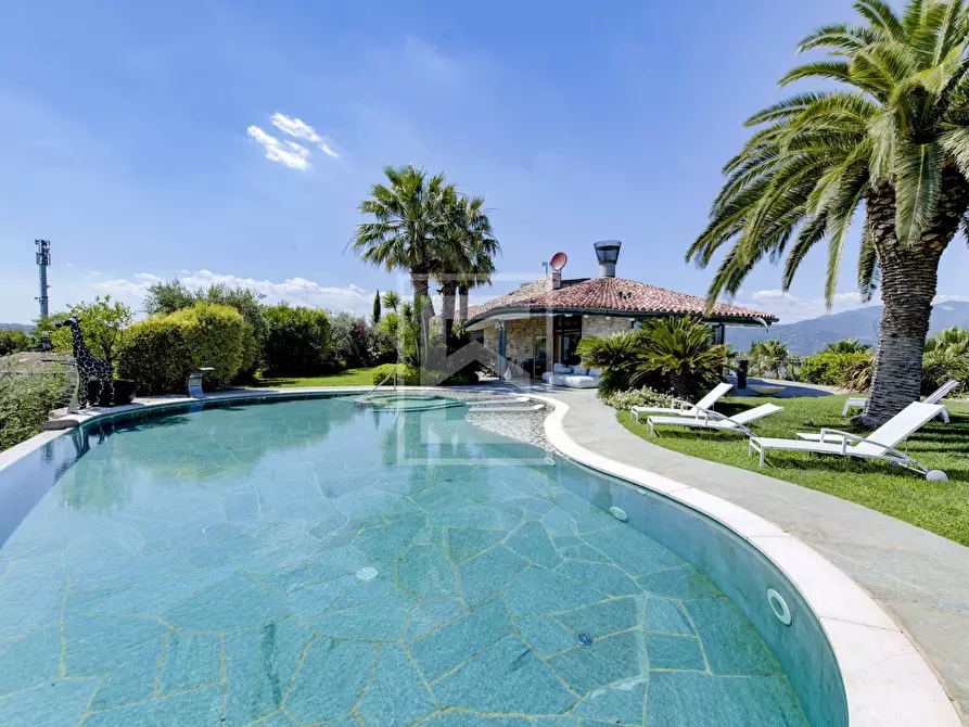 Immagine 23 di Villa in vendita  in Via Trieste 13 a Calvagese Della Riviera