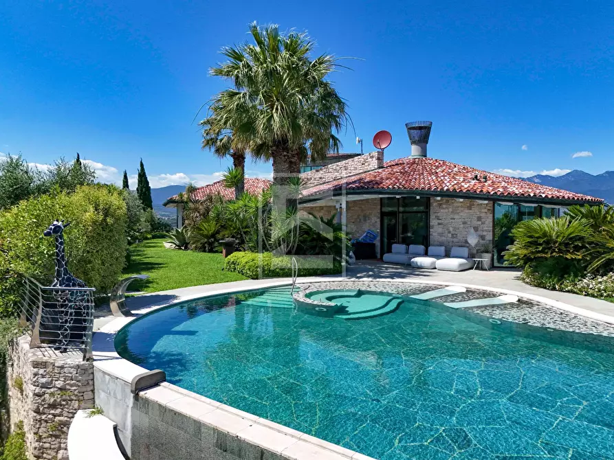 Immagine 55 di Villa in vendita  in Via Trieste 13 a Calvagese Della Riviera