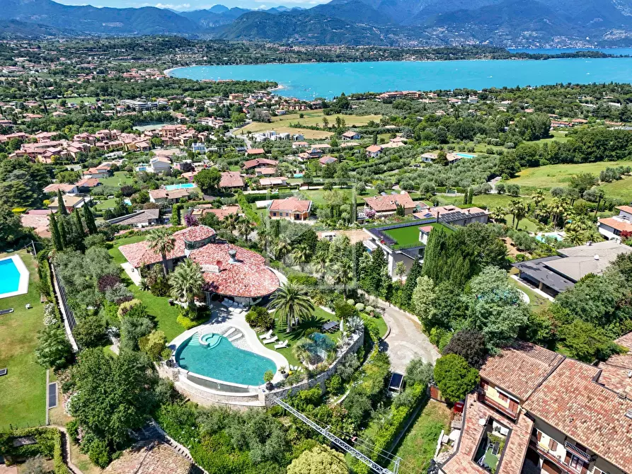 Immagine 60 di Villa in vendita  in Via Trieste 13 a Calvagese Della Riviera