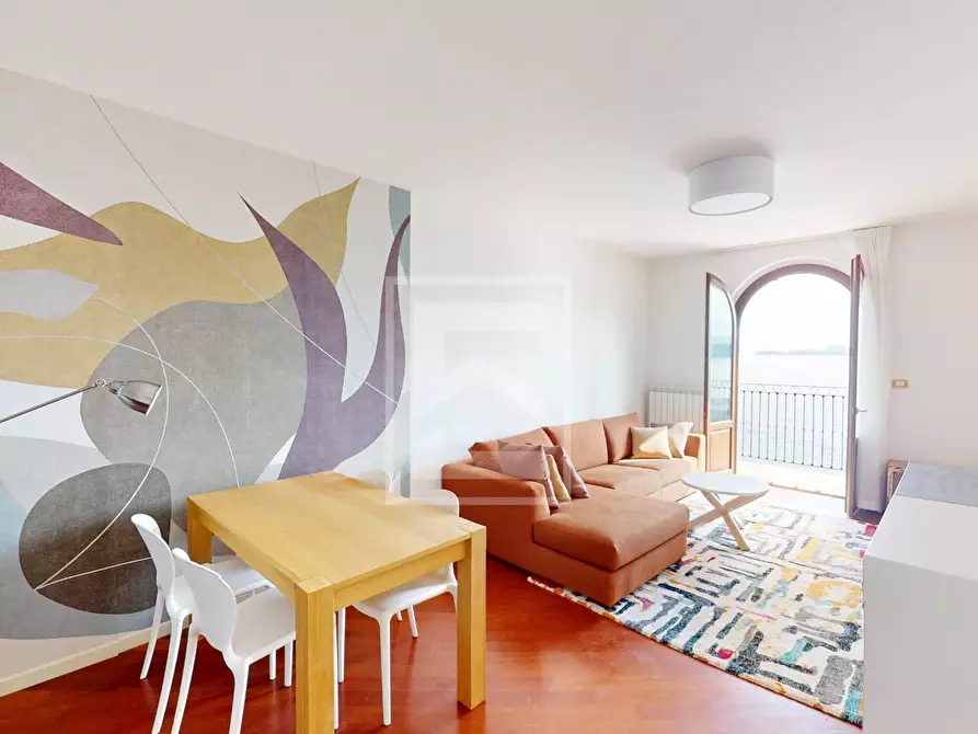 Immagine 5 di Appartamento in vendita  in LUNGOLAGO ZANARDELLI 70 a Toscolano-Maderno