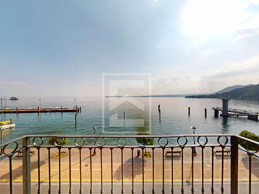 Immagine 2 di Appartamento in vendita  in LUNGOLAGO ZANARDELLI 70 a Toscolano-Maderno