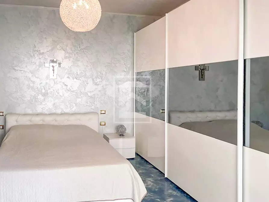 Immagine 52 di Villa in vendita  in VIA GUIDO ZADEI a Desenzano Del Garda