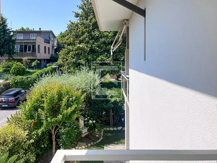 Immagine 71 di Villa in vendita  in VIA GUIDO ZADEI a Desenzano Del Garda