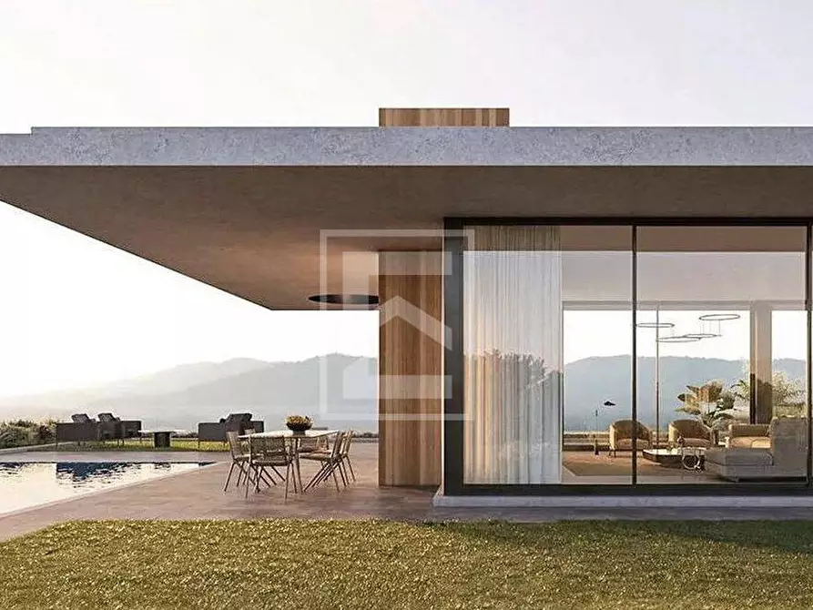 Immagine 1 di Villa in vendita  in Viale Roma a Lonato del Garda