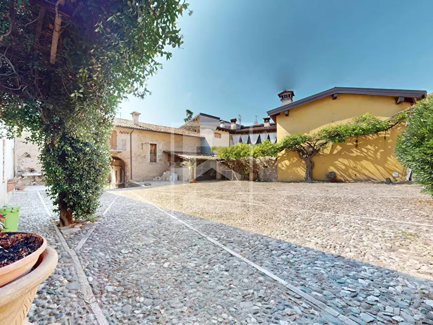 Immagine 4 di Rustico / casale in vendita  in Via Moretto a Calvagese Della Riviera