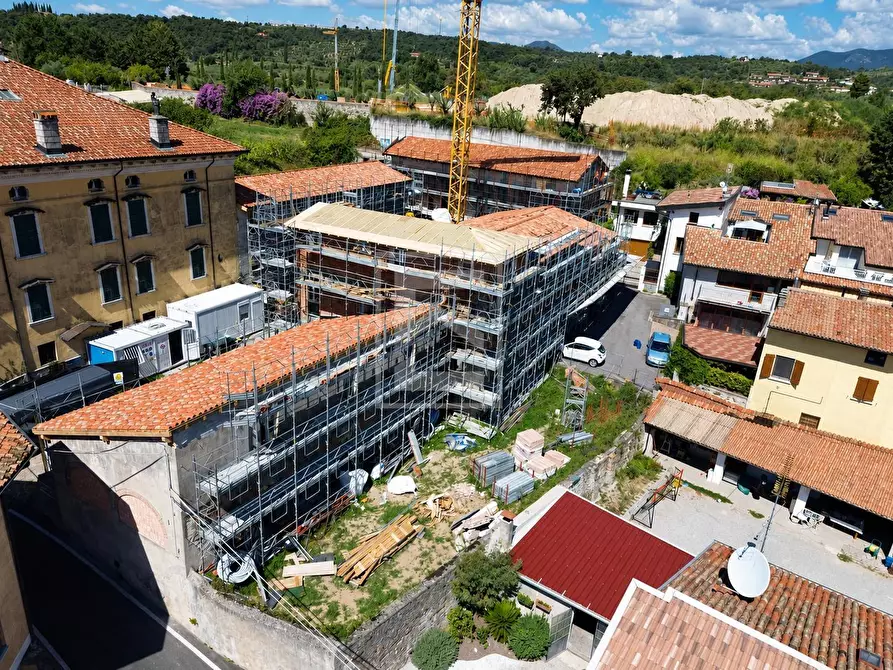 Immagine 4 di Appartamento in vendita  in via Rosario a Polpenazze Del Garda