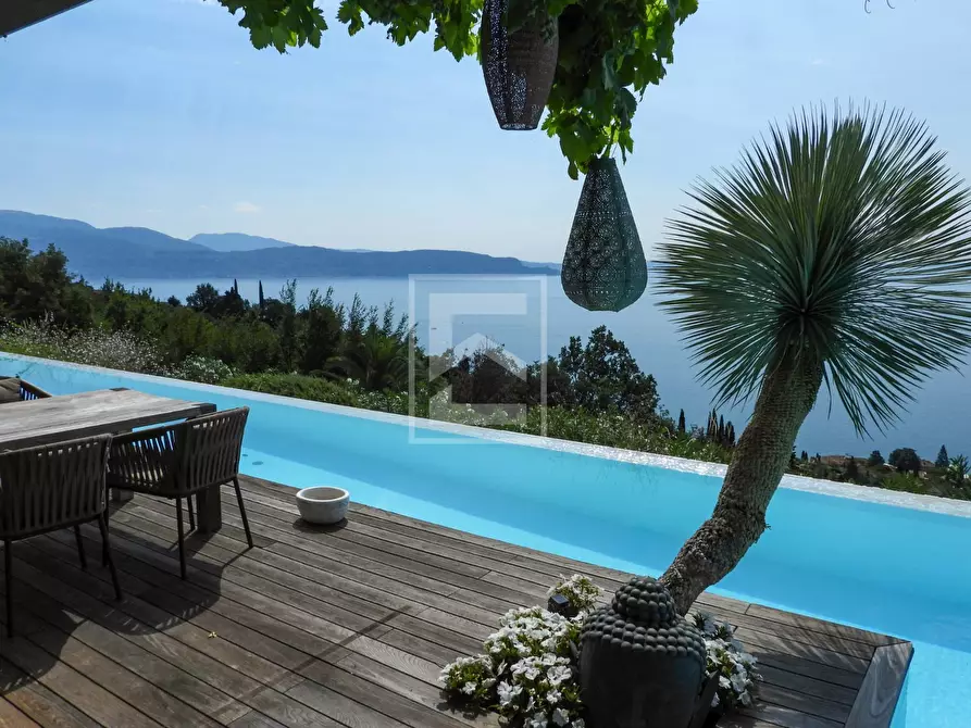 Immagine 5 di Villa in vendita  in Via Panoramica a Gardone Riviera