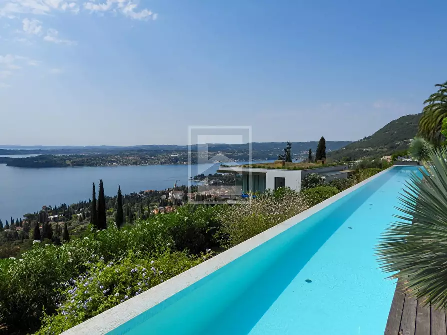 Immagine 8 di Villa in vendita  in Via Panoramica a Gardone Riviera