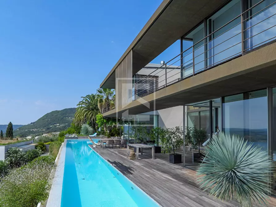 Immagine 9 di Villa in vendita  in Via Panoramica a Gardone Riviera