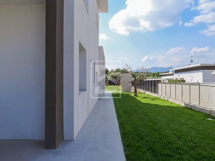 Immagine 10 di Villa in vendita  in via Panoramica a Calvagese Della Riviera
