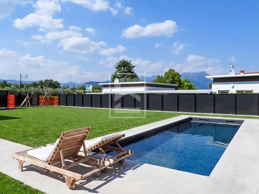 Immagine 7 di Villa in vendita  in via Panoramica a Calvagese Della Riviera
