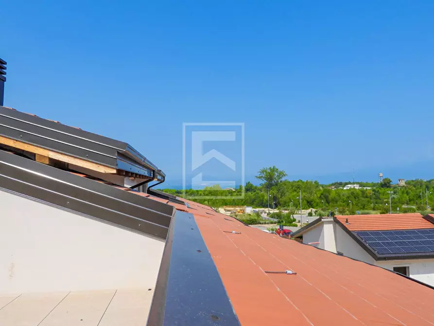 Immagine 12 di Appartamento in vendita  in VIA FORTE FENILAZZO 4 a Castelnuovo Del Garda
