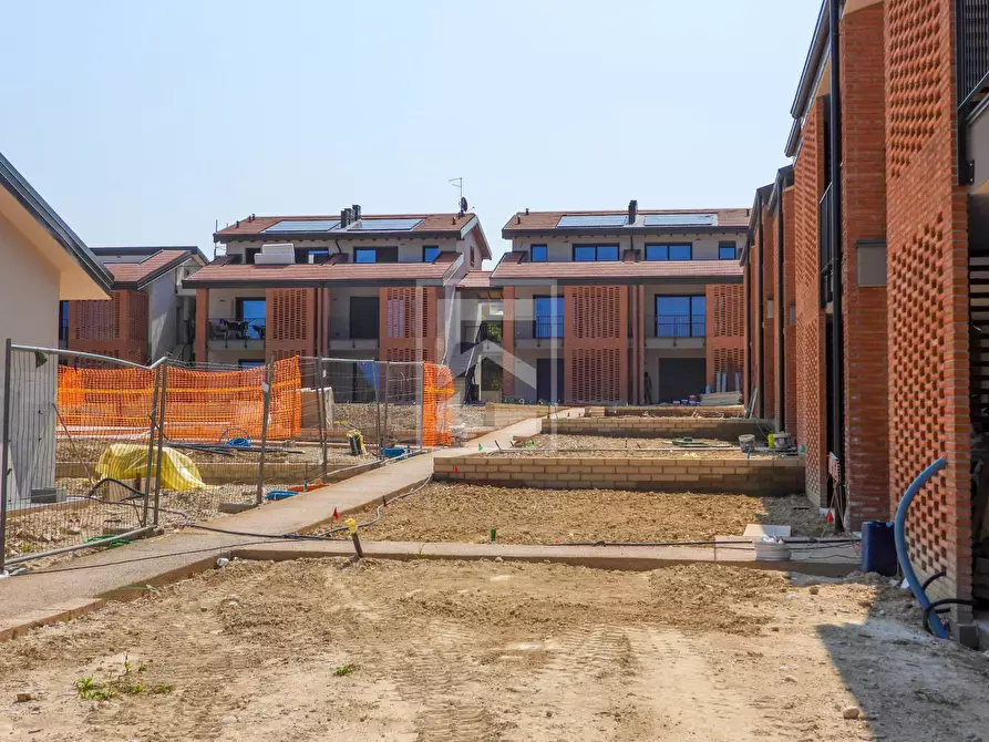 Immagine 17 di Appartamento in vendita  in VIA FORTE FENILAZZO 4 a Castelnuovo Del Garda