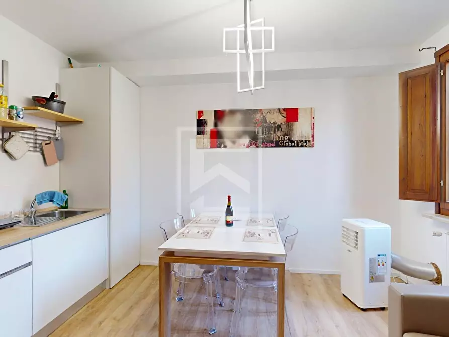 Immagine 2 di Appartamento in vendita  in VIA GARIBALDI 7 a Desenzano Del Garda