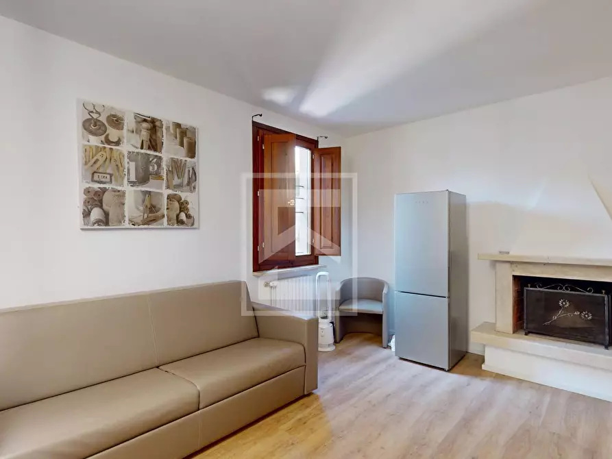 Immagine 3 di Appartamento in vendita  in VIA GARIBALDI 7 a Desenzano Del Garda