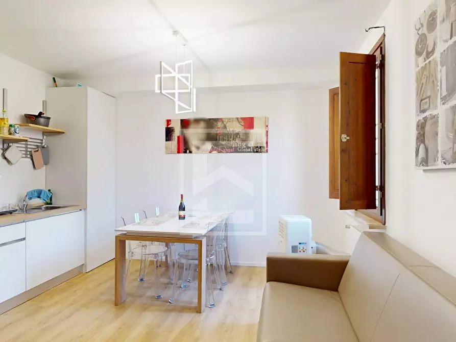 Immagine 6 di Appartamento in vendita  in VIA GARIBALDI 7 a Desenzano Del Garda