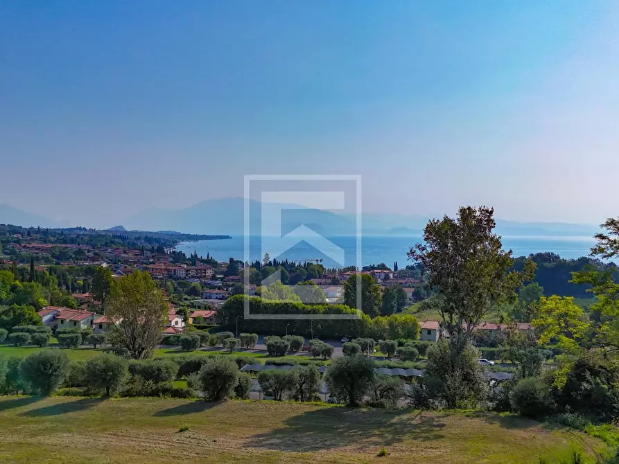 Immagine 3 di Terreno residenziale in vendita  a Padenghe Sul Garda