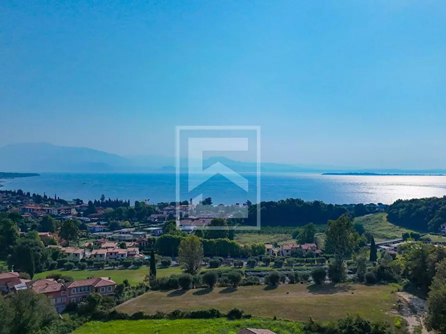 Immagine 10 di Terreno residenziale in vendita  a Padenghe Sul Garda