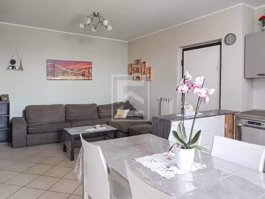 Immagine 1 di Appartamento in vendita  in via italia 5/A a Desenzano Del Garda