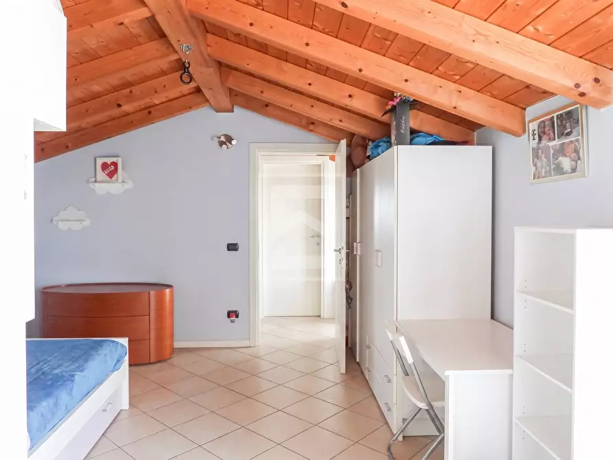 Immagine 16 di Appartamento in vendita  in via italia 5/A a Desenzano Del Garda