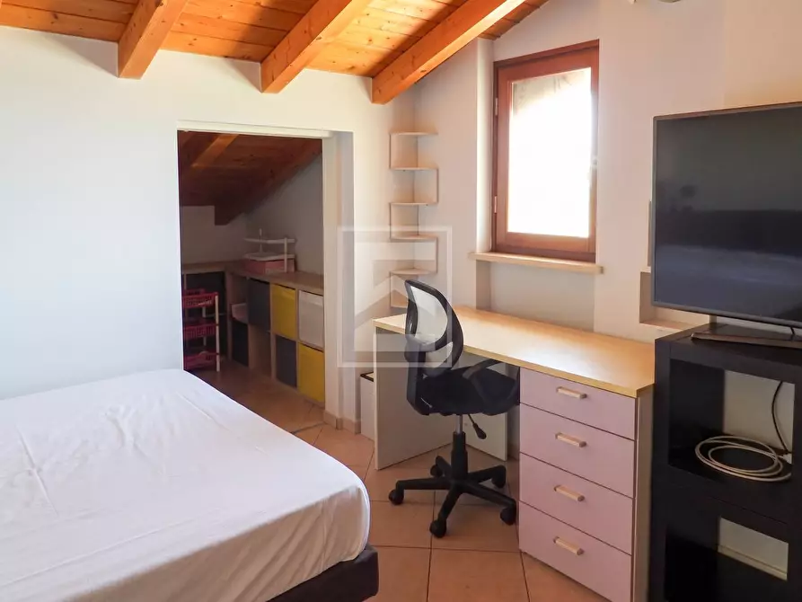 Immagine 19 di Appartamento in vendita  in via italia 5/A a Desenzano Del Garda