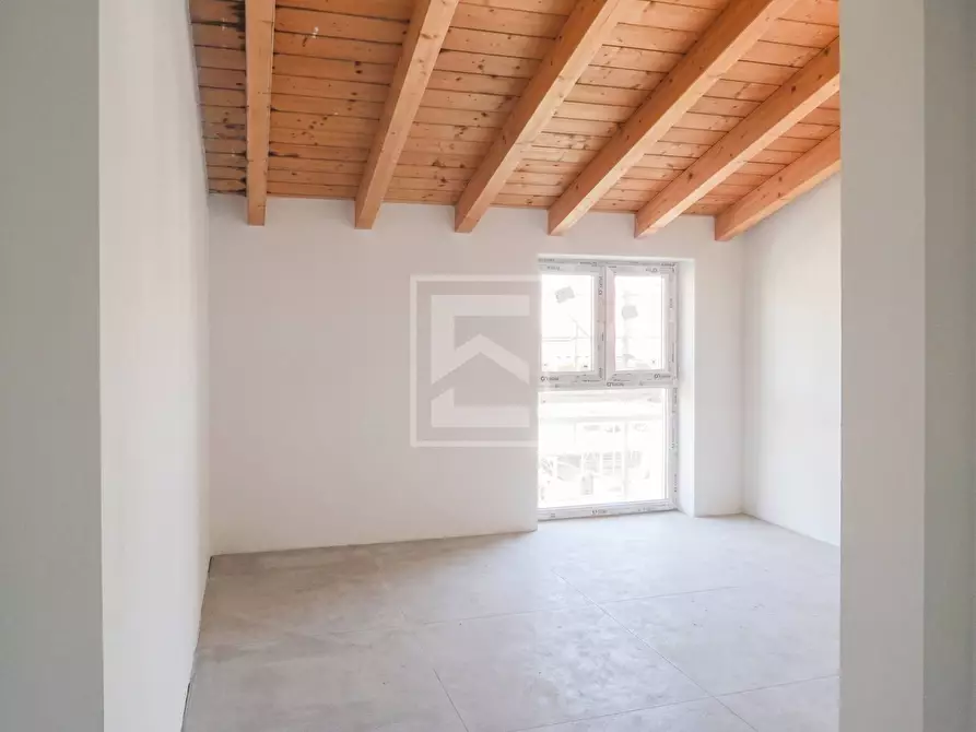 Immagine 10 di Appartamento in vendita  in via Rosario a Polpenazze Del Garda