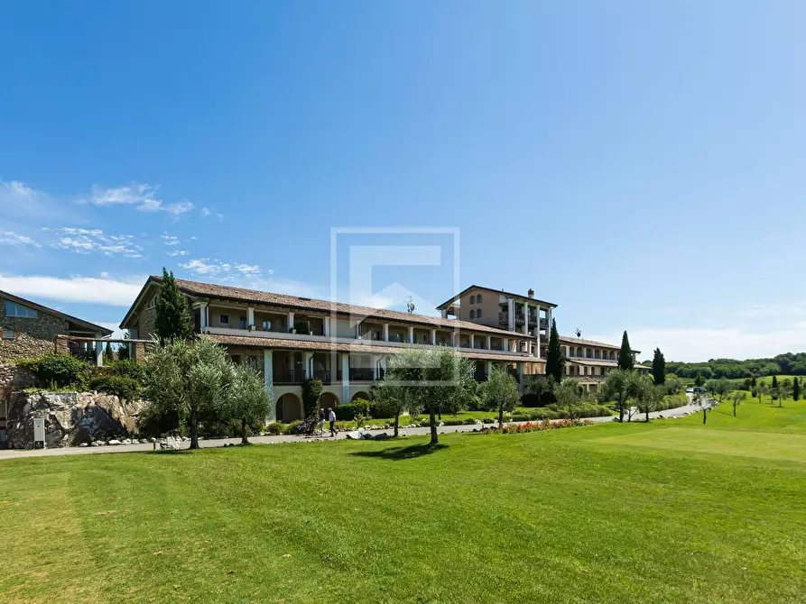 Immagine 35 di Appartamento in vendita  in Località Abbazia San Vigilio a Pozzolengo