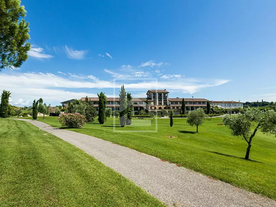 Immagine 38 di Appartamento in vendita  in Località Abbazia San Vigilio a Pozzolengo
