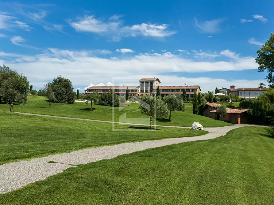 Immagine 39 di Appartamento in vendita  in Località Abbazia San Vigilio a Pozzolengo