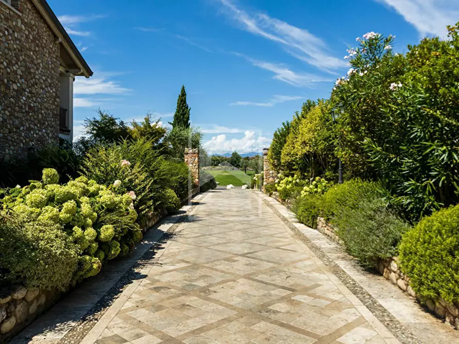 Immagine 45 di Appartamento in vendita  in Località Abbazia San Vigilio a Pozzolengo