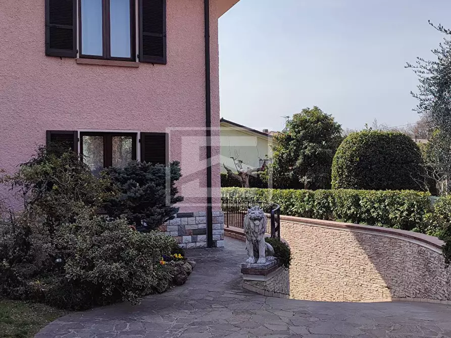 Immagine 6 di Villa in vendita  in Via Nazionale a Calvagese Della Riviera