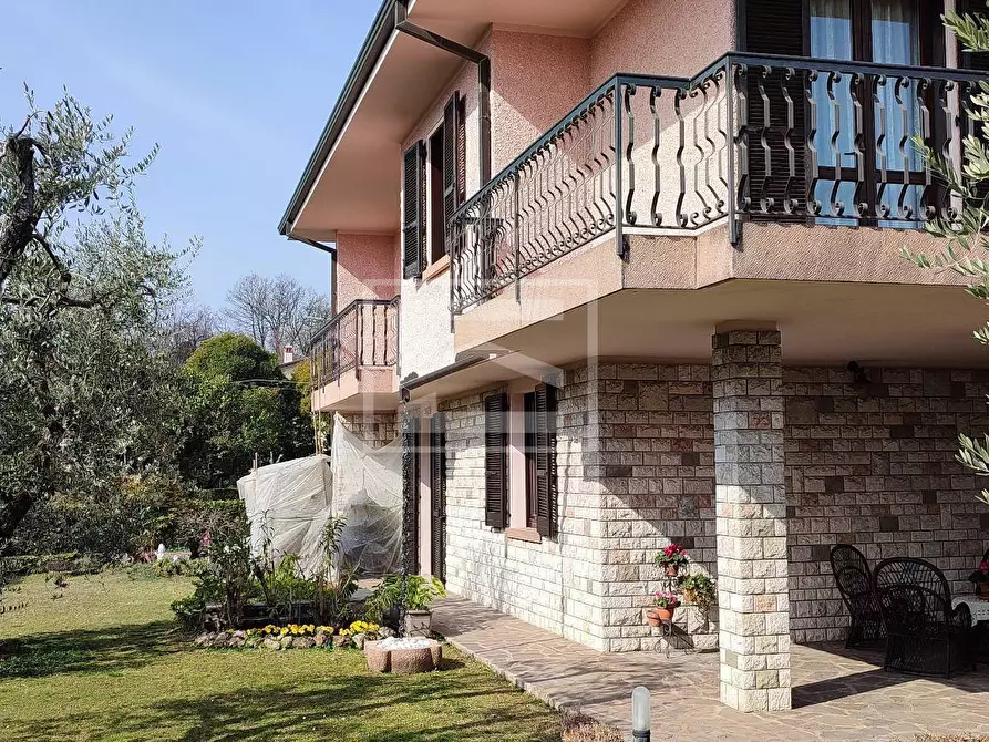 Immagine 9 di Villa in vendita  in Via Nazionale a Calvagese Della Riviera