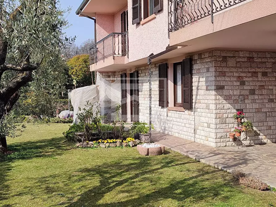 Immagine 10 di Villa in vendita  in Via Nazionale a Calvagese Della Riviera