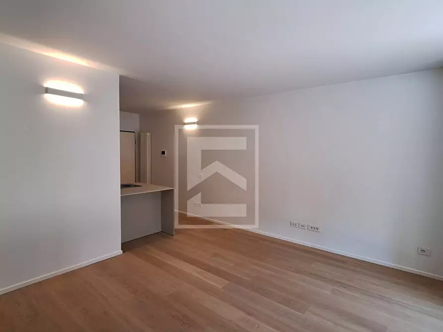 Immagine 6 di Appartamento in vendita  in Via al Vittoriale 11 a Gardone Riviera