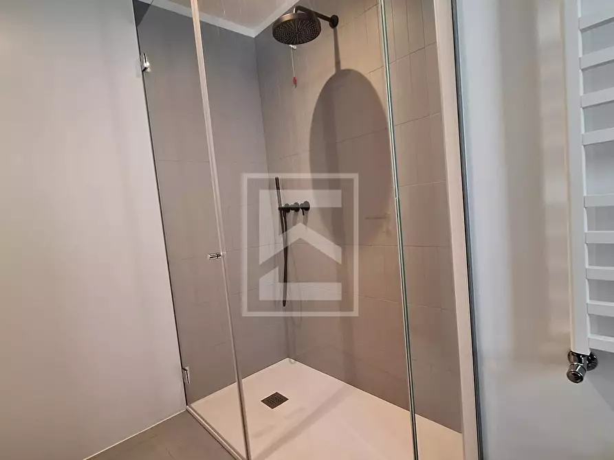 Immagine 10 di Appartamento in vendita  in Via al Vittoriale 11 a Gardone Riviera