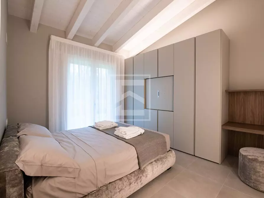 Immagine 17 di Villa in vendita  in Via Roma a Calvagese Della Riviera