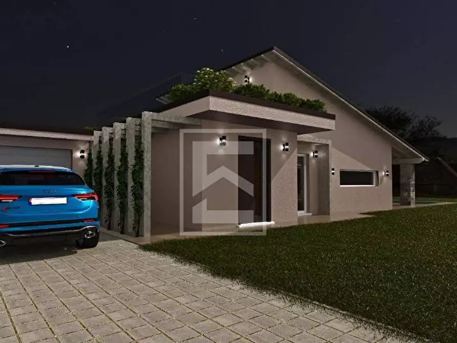 Immagine 1 di Villa in vendita  in Via dei Laghi 4 a Muscoline