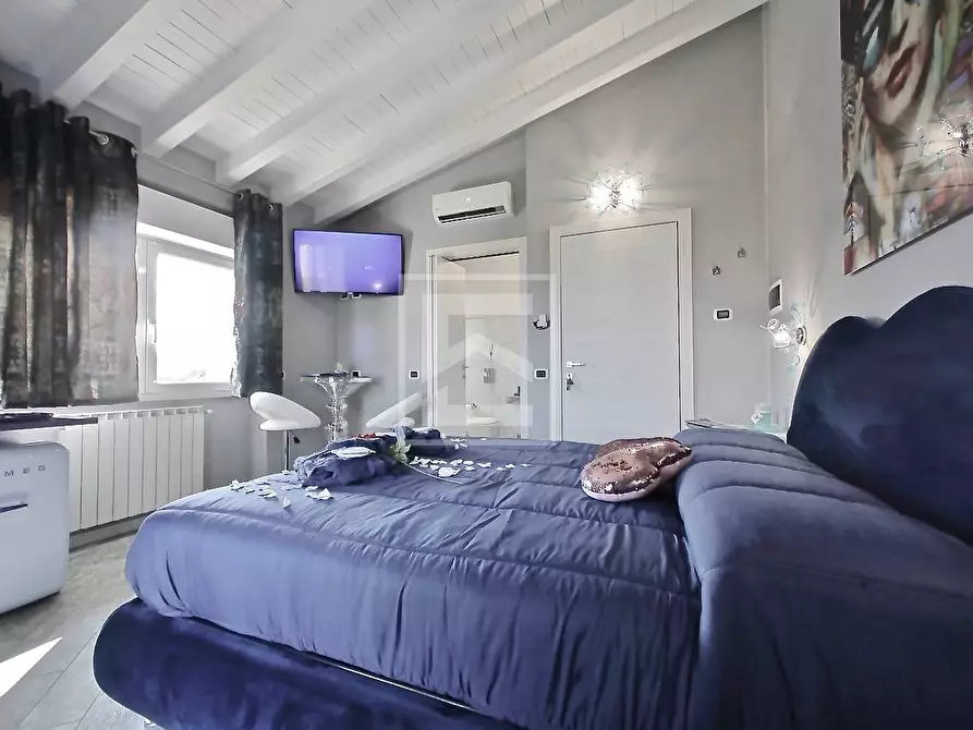 Immagine 16 di Albergo/B&B/Residence in vendita  in Via Caporali a Desenzano Del Garda