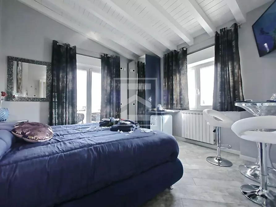 Immagine 18 di Albergo/B&B/Residence in vendita  in Via Caporali a Desenzano Del Garda