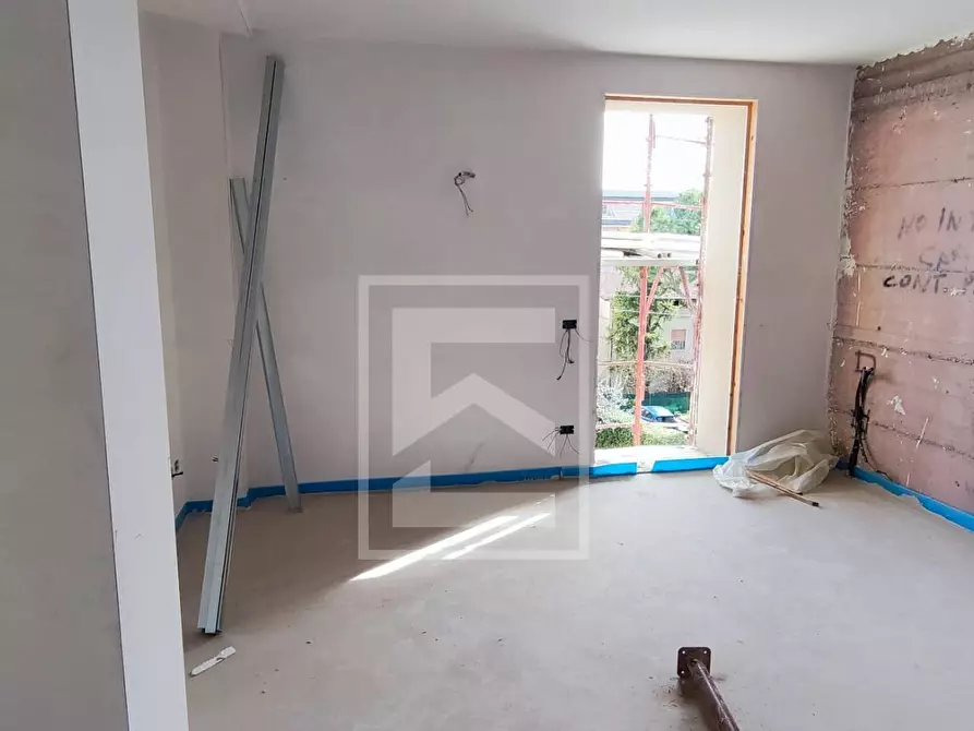 Immagine 18 di Attico in vendita  in via scuole a Desenzano Del Garda