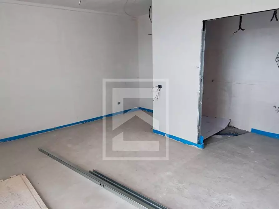 Immagine 19 di Attico in vendita  in via scuole a Desenzano Del Garda