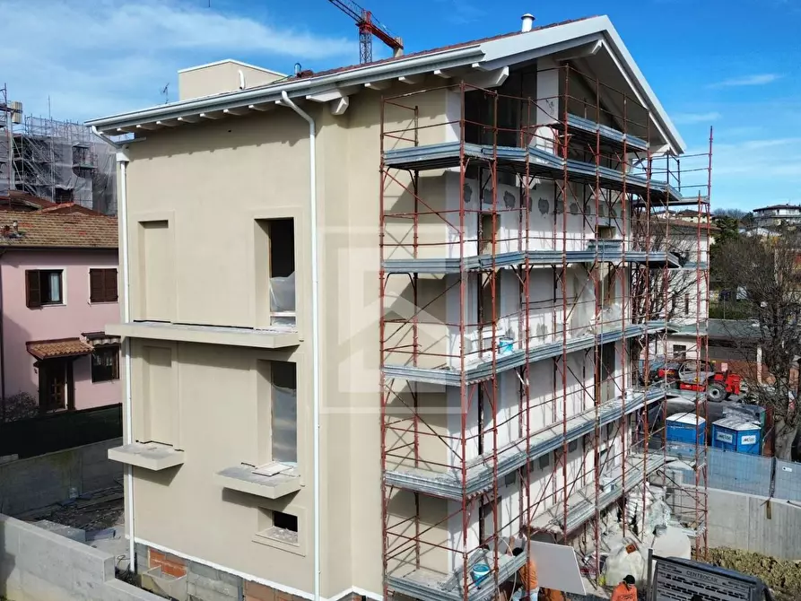 Immagine 7 di Attico in vendita  in via scuole a Desenzano Del Garda