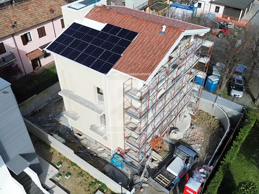 Immagine 9 di Attico in vendita  in via scuole a Desenzano Del Garda