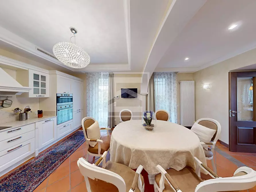 Immagine 9 di Villa in vendita  in Via Tommaso dal Molin 45 a Desenzano Del Garda