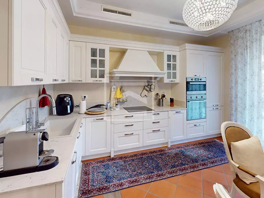 Immagine 8 di Villa in vendita  in Via Tommaso dal Molin 45 a Desenzano Del Garda