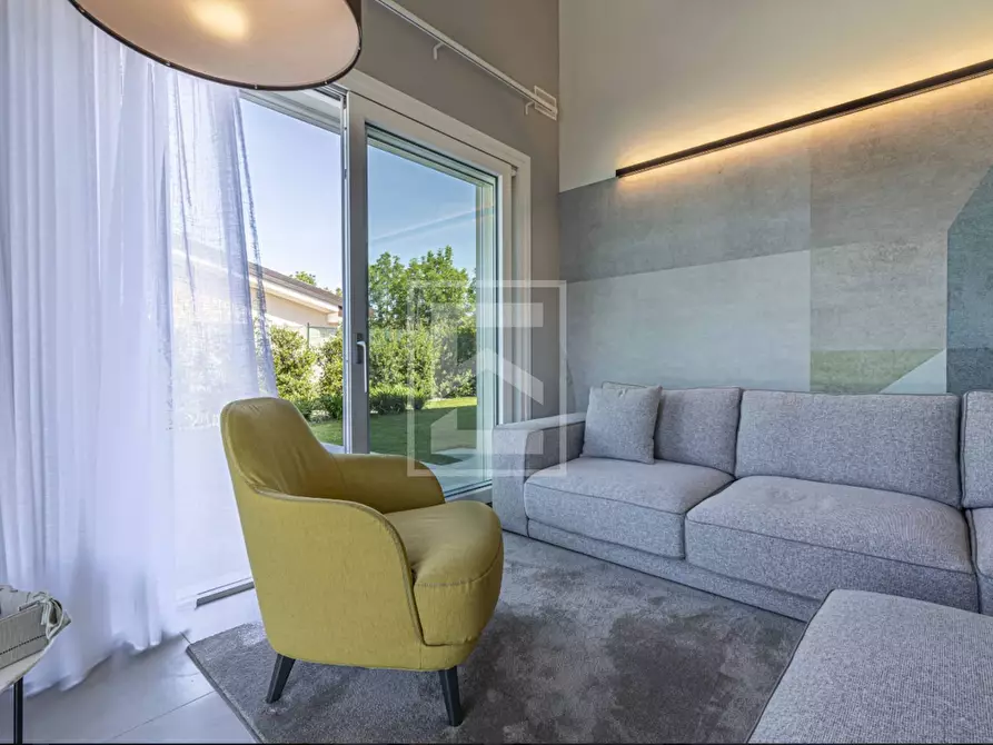 Immagine 12 di Villa in vendita  in Via Talina a Padenghe Sul Garda
