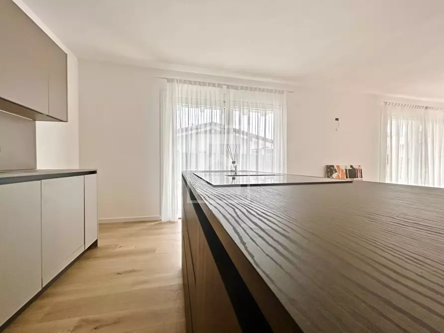 Immagine 7 di Villa in vendita  in Via Talina a Padenghe Sul Garda