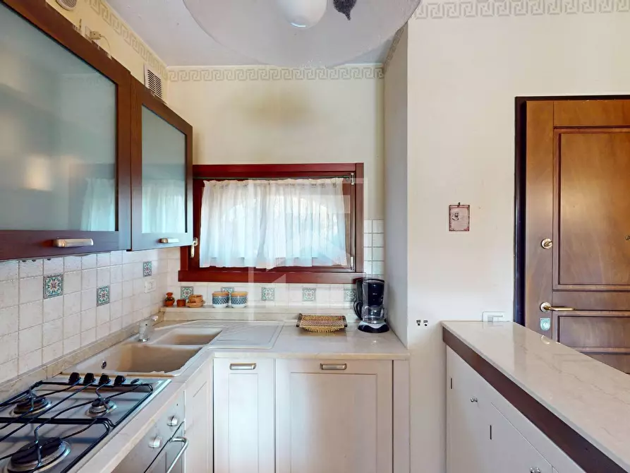 Immagine 9 di Appartamento in vendita  in Località Sermana 1 a Peschiera Del Garda