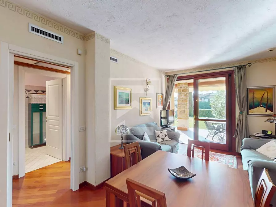 Immagine 10 di Appartamento in vendita  in Località Sermana 1 a Peschiera Del Garda